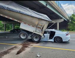 Fatal I-495 Accident: Driver Killed in Crash with Parked Truck